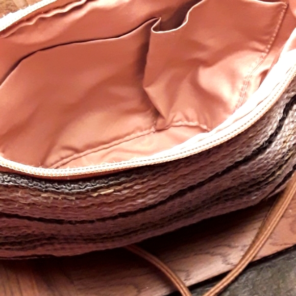 SANDRA  ROBERTS SQUARED PURSE - Picture 5 of 5